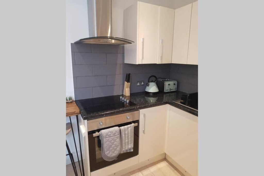 St Ives Apartment Private Parking With Garden 10 Minute Walk Into Town And Beach Exterior foto