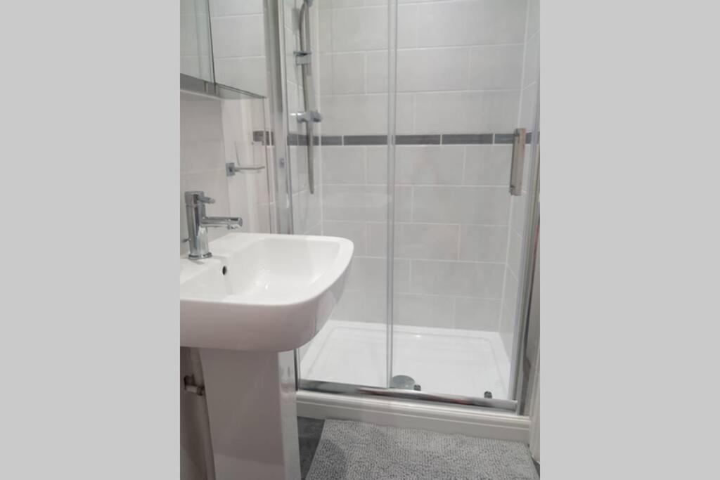St Ives Apartment Private Parking With Garden 10 Minute Walk Into Town And Beach Exterior foto